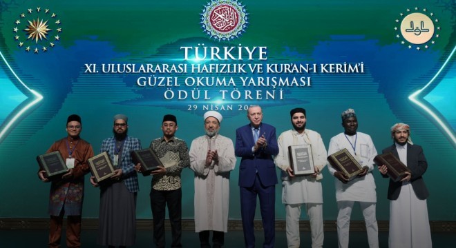 'Müslümanlar olarak zorlu bir dönemden geçiyoruz'