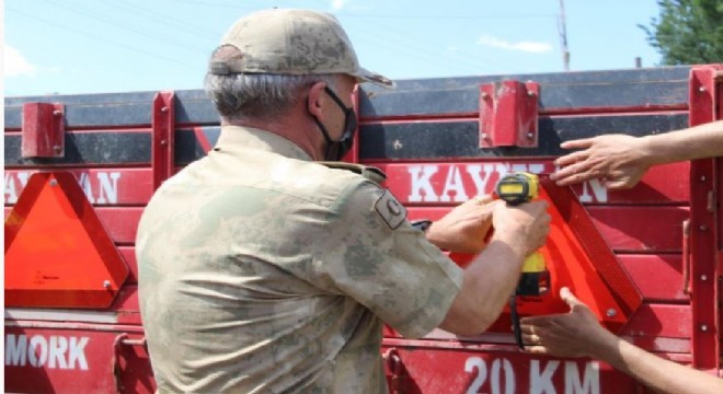 'Reflektör Tak, Görünür Ol'