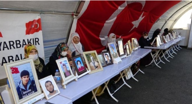 'Çocuklarımızı o hainlerden kurtaracağız'