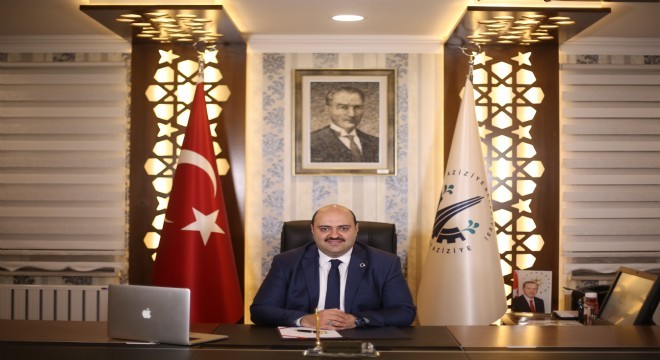 'Öğretmenlerimiz, yarınlarımızı aydınlatan birer ışıktır'