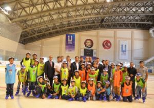 AŞKALE'DEN BUZ SPORLARI ATAĞI