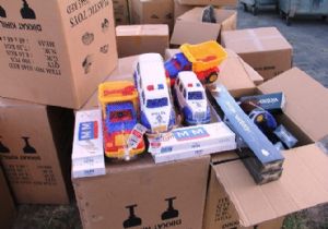 OYUNCAK YÜKLÜ TIR'DA 200 BİN PAKET KAÇAK SİGARA ELE GEÇİRİLDİ