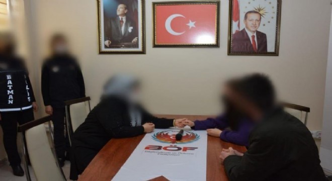 2 terörist teslim oldu