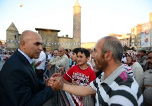 ALİ KORKUT, ''KADİR GECESİ ONLAR İÇİN DUA EDELİM''