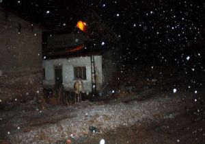 ÇATILAR UÇTU, DAMLAR GÖÇTÜ