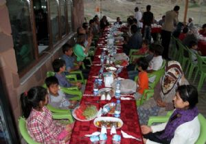 KAYMAKAM TANRIKULU'NDAN YETİM ÇOCUKLARA İFTAR