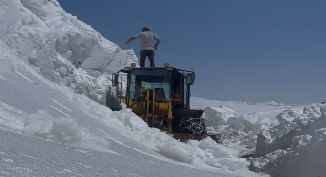2443 rakımda kar mesaisi