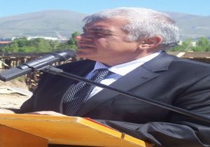 Sütbeyaz Üniversitelere not veriyor