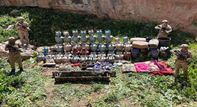 6 kilo amonyum nitrat ve 102 tüp ele geçirildi