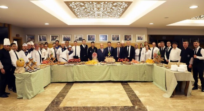 ATAUNİ'de bayramlaşma töreni düzenlendi