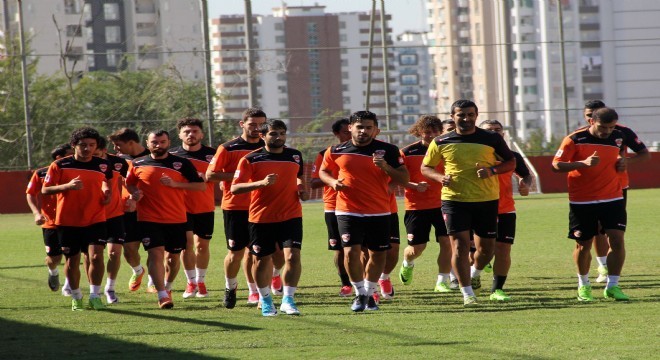 Adanaspor'da Erzurumspor galibiyeti morali..!