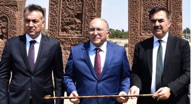 Ahmet Haluk Dursun Hoca'ya vefa