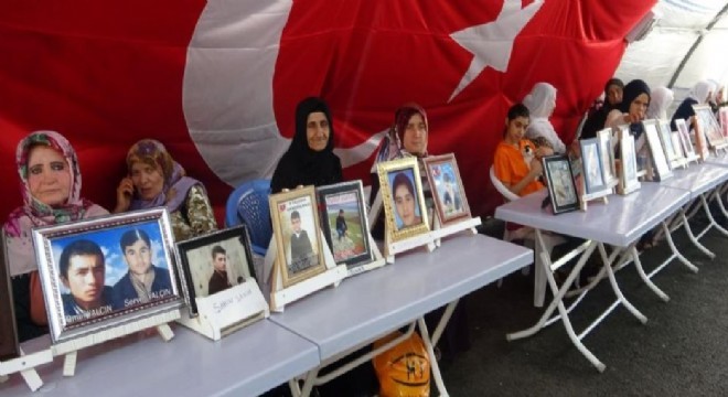 Ailelerin direnişi 1002'nci gününde