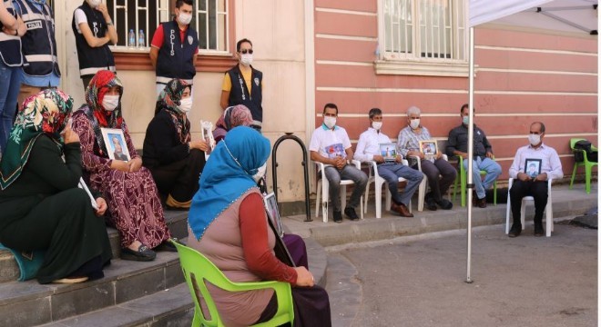 Ailelerin evlat nöbeti 394'üncü gününde