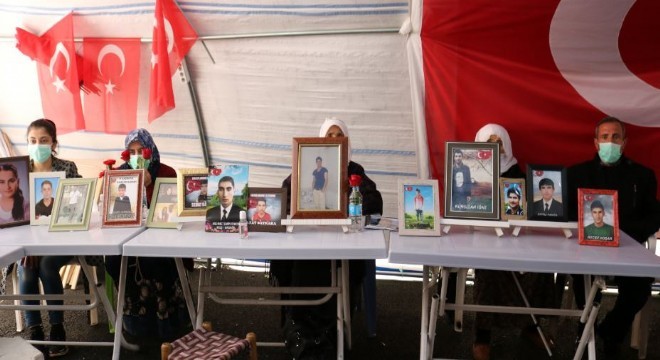 Ailelerin evlat nöbeti 447'inci gününde