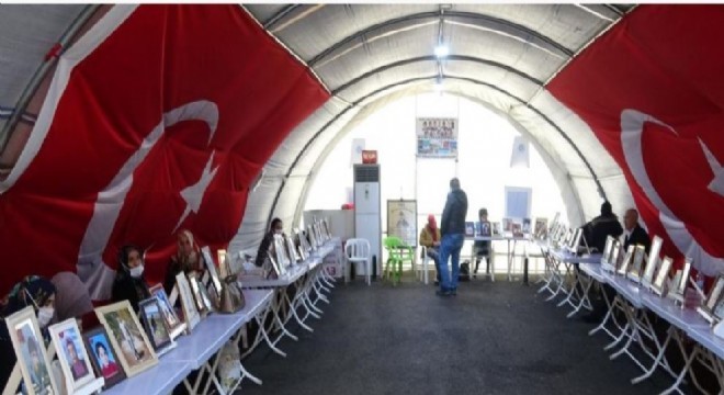 Ailelerin evlat nöbeti 819'uncu gününde