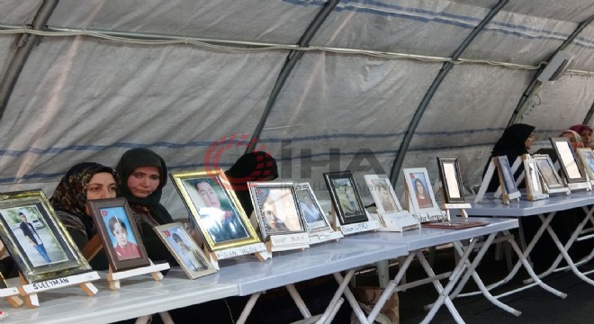 Ailelerin evlat nöbeti bin 233'üncü gününde