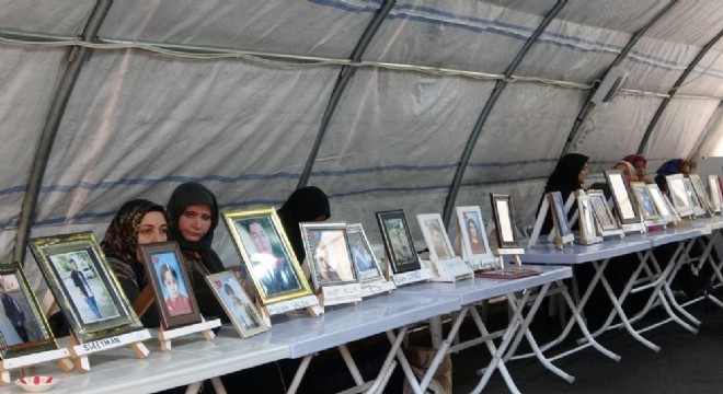 Ailelerin evlat nöbeti bin 234'üncü gününde