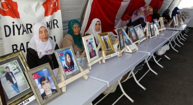 Ailelerin kararlı direnişi 987'nci gününde