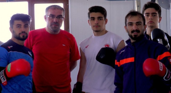 Akademisyen babanın 'şampiyon' oğlu