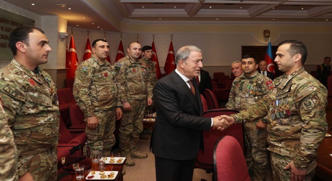 Akar 'Tek Vatan Harekatı' gazileri ile buluştu