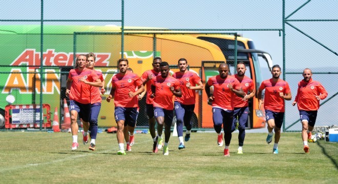 Alanyaspor Palandöken'de güç depoluyor