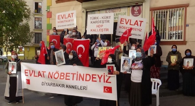 Anaların evlat nöbeti 442'inci gününde