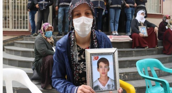 Annelerin evlat nöbeti 581'inci gününde