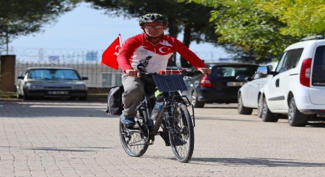 Asrın felaketine dikkatleri çekiyor