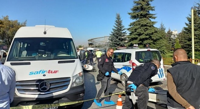 Atatürk Üniversitesi Kavşağı'nda feci kaza