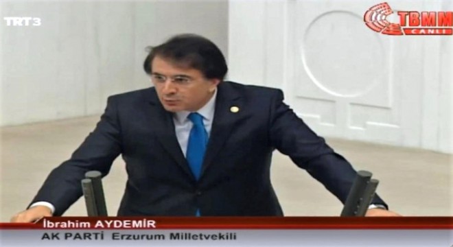 Aydemir, Erzurumspor coşkusunu TBMM'ye taşıdı