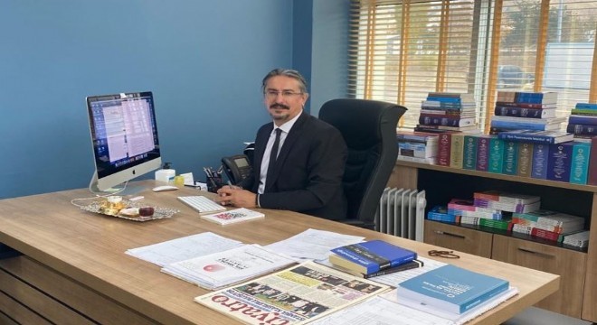 Aydemir'den ‘Anılarda ve Tanıklarla Erzurum'da Tiyatro'