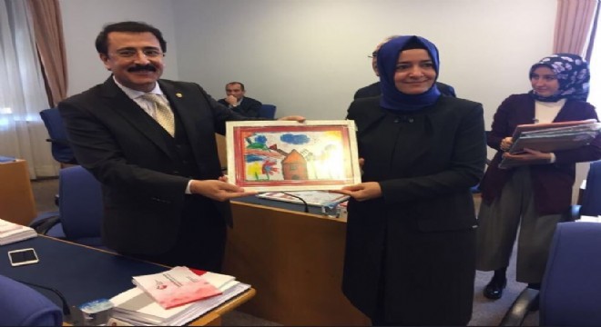 Aydemir: ‘Biz büyük bir millet ve büyük bir aileyiz'