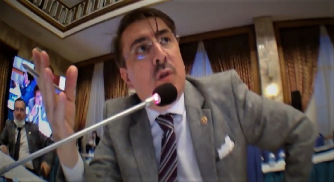 Aydemir'den muhalefete: ‘Siyahta ısrar niye?'
