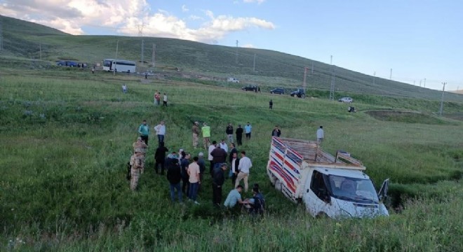 Ağrı yolunda trafik kazası: 13 yaralı