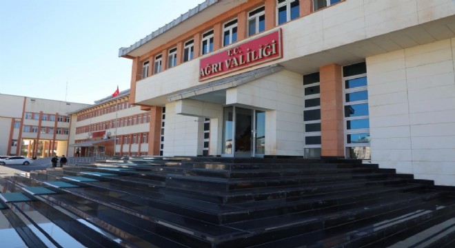 Ağrı'da köy okulları ve taşımalı eğitime ara