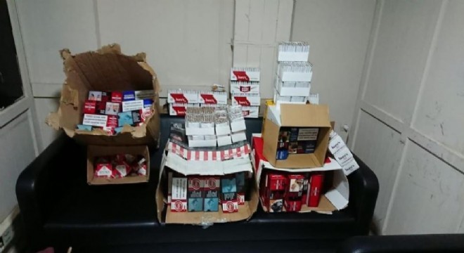 Aşkale'de kaçak alkol ve sigara operasyonu
