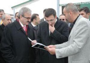 BAKAN BEY, KALKINMAYI KİM ENGELLİYOR?