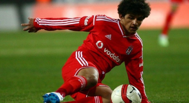 BJK'li Eslem Erzurumspor yolunda