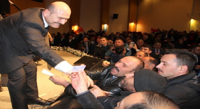 Bakan Soylu'ya büyük ilgi