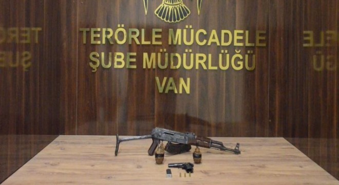 Bankaya ait aracı soyan terörist yakalandı