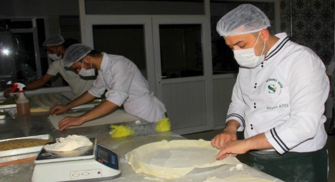 Bayram öncesi ‘tatlı' mesai