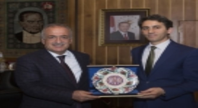 Başkan Saim Köroğlu'ndan Rektör Çomaklı'ya Veda Ziyareti