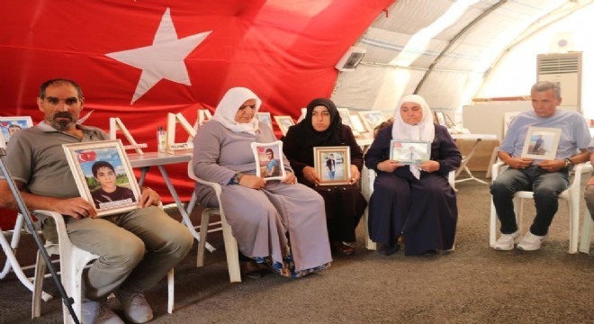 Bin 772 gündür evlat nöbetindeler