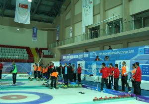Curling şöleni başlıyor