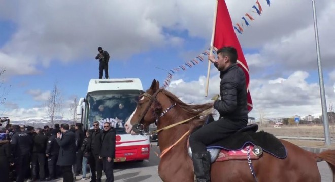 Cumhurbaşkanı Erdoğan'a yoğun ilgi