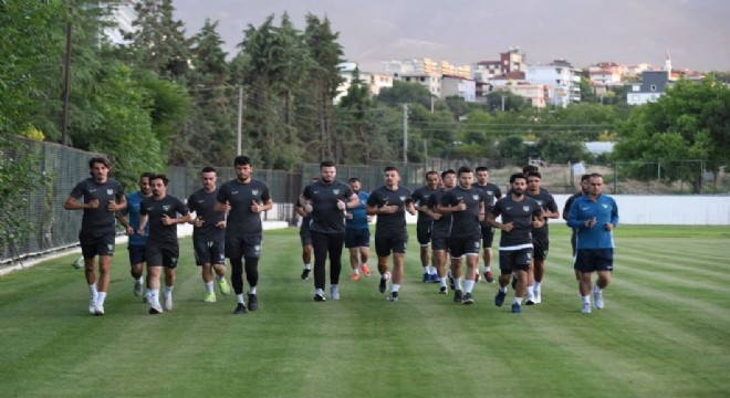 Denizlispor 5 Temmuz'da Erzurum'da kampa girecek.