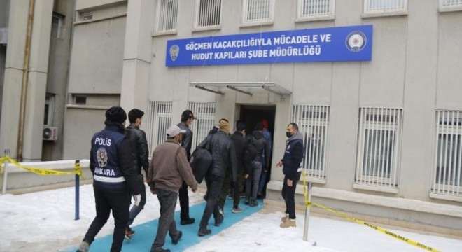 Düzensiz göç ile mücadelede 127 gözaltı