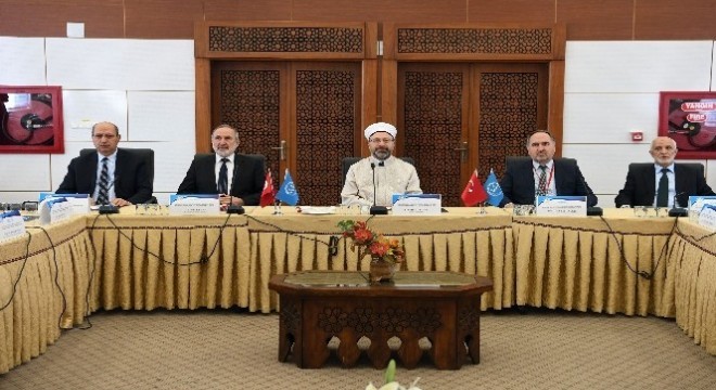 DİYK: ‘Zina ve eşcinsellik haramdır'