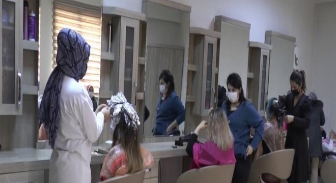 ESMEK'te meslek edindiler